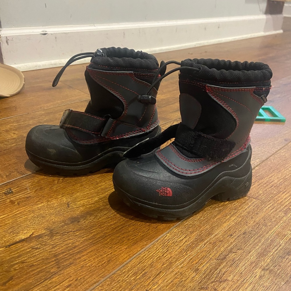 The North Face Kids Black and Red Boots